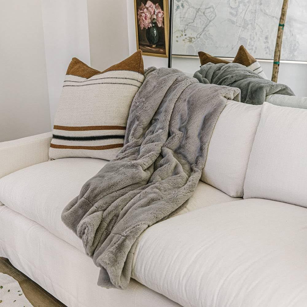 밍키 디자인 애쉬 그레이 밍키 블랭킷 – 소파, 침대  - Cashmere Throw Blanket 리뷰 및 가격